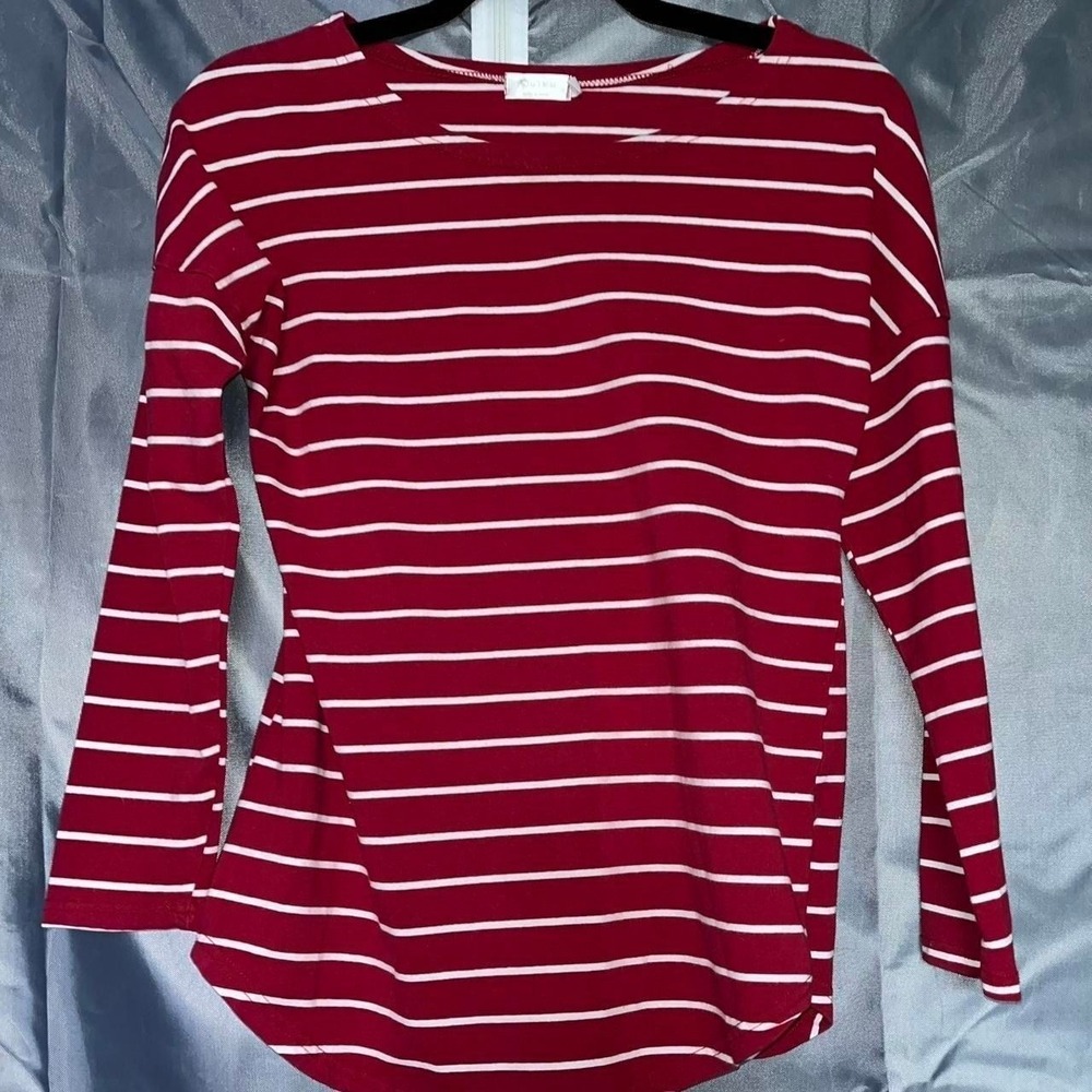 Pogtmm Rich Pink White Striped Long Sleeve T-Shirt Medium Curved Hem